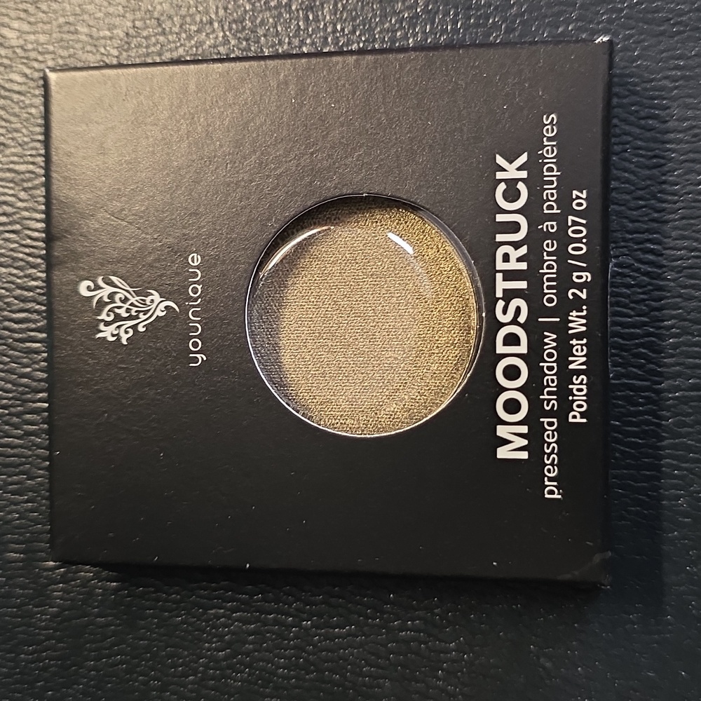 Eye shadow
